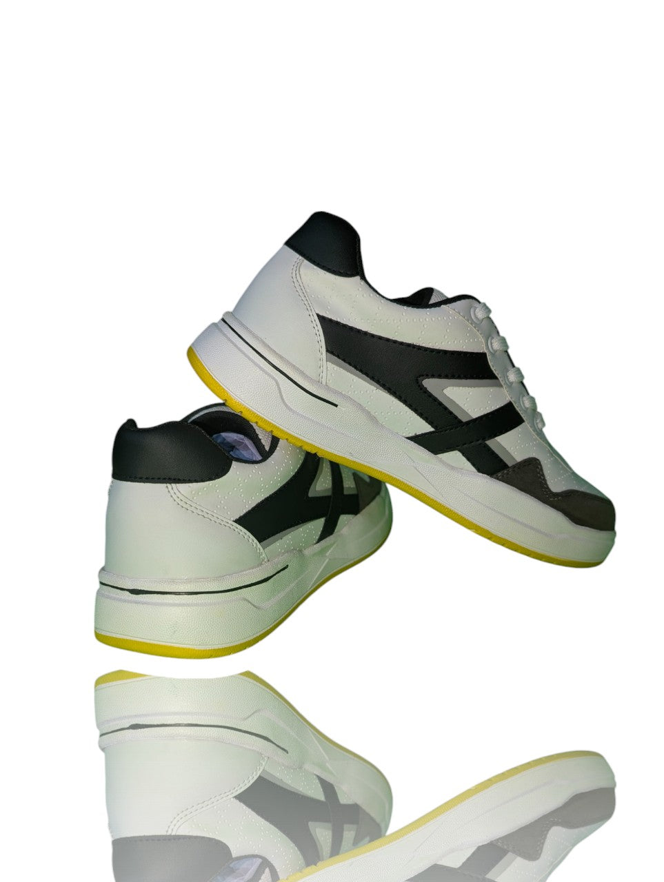 UFNB Casual Sneakers Black